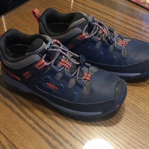 Boys Keen all terrain sneakers